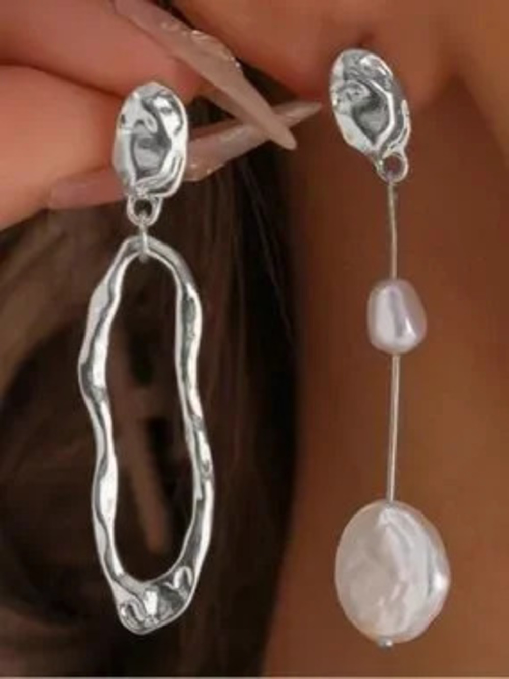 Silver Asymmetric Dangle Earrings with White Pearls